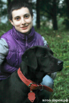 Буча с одной из хозяек, кинологом школы для собак КСОО "Харон" Ксенией Гриневской